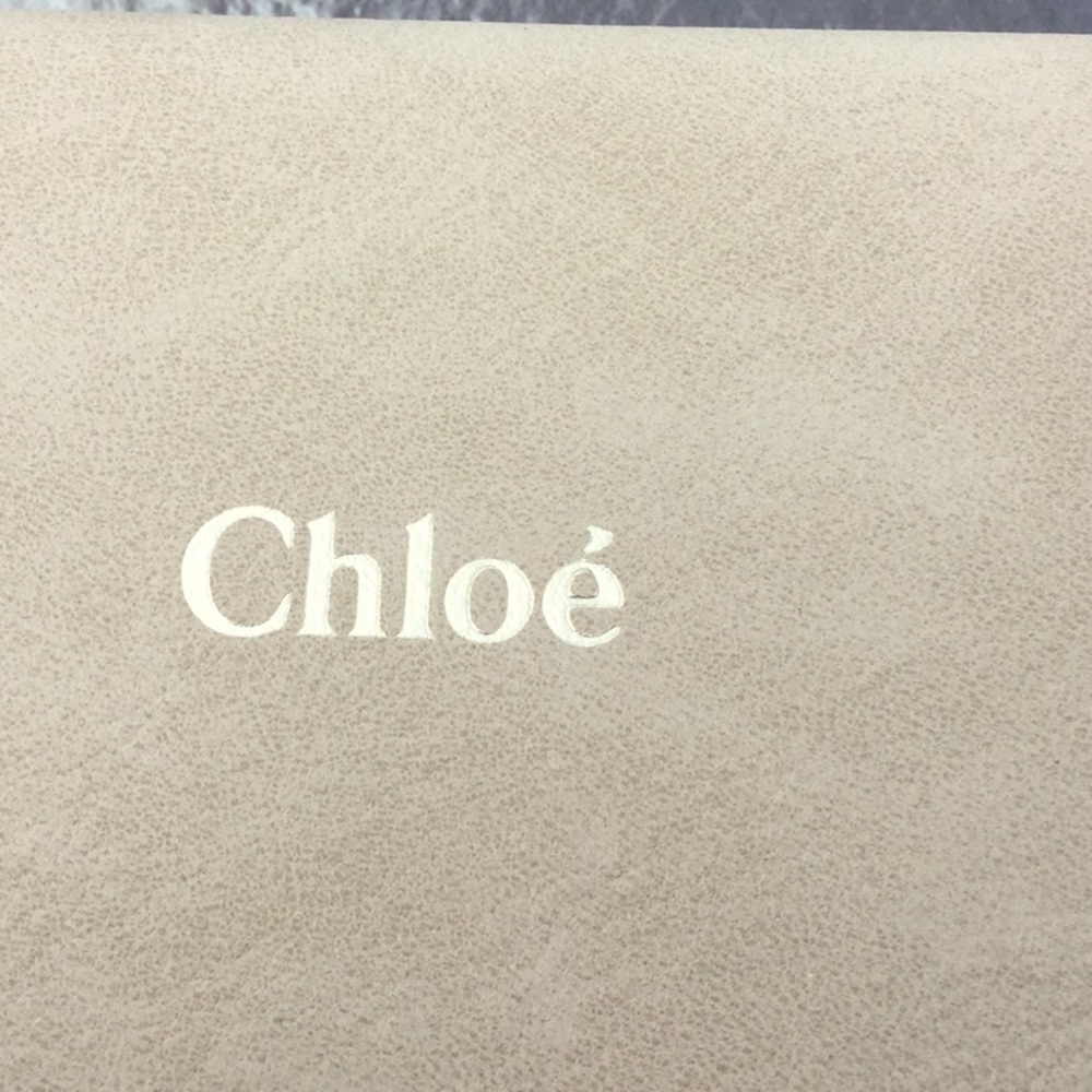 Authentic New Chloe eyeglass case clamshell - Picture 2 of 4